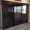⁦ארון הזזה דגם בראון 240 ס"מ (3 דלתות)⁩ – תמונה ⁦3⁩