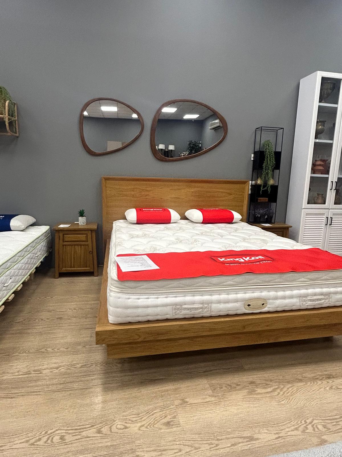 מיטה מרופדת דגם 449 - מהתצוגה – תמונה 2