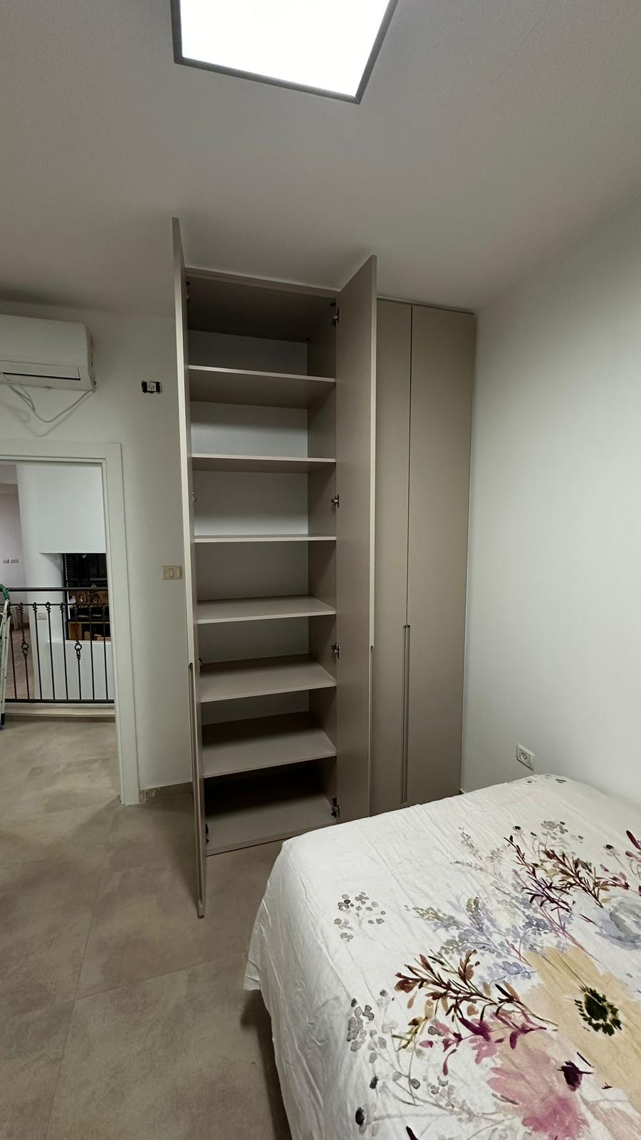 ארון קיר אלגנטי – תמונה 4